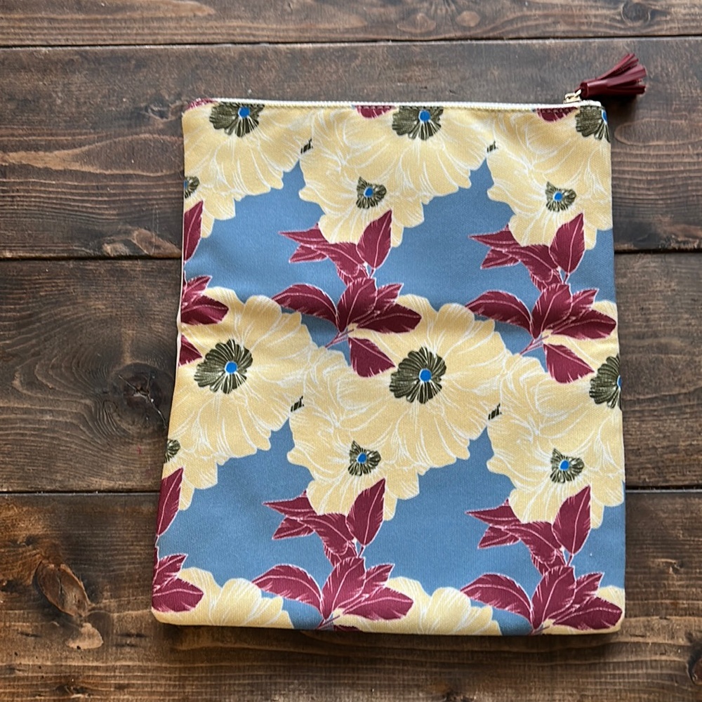 Rachel Pally Clutch. Floral print and cream leather.